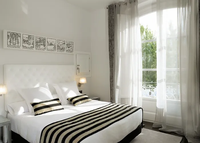 Hotel Paulita 4*